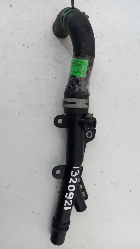 Патрубок Opel Vivaro 3 1320921