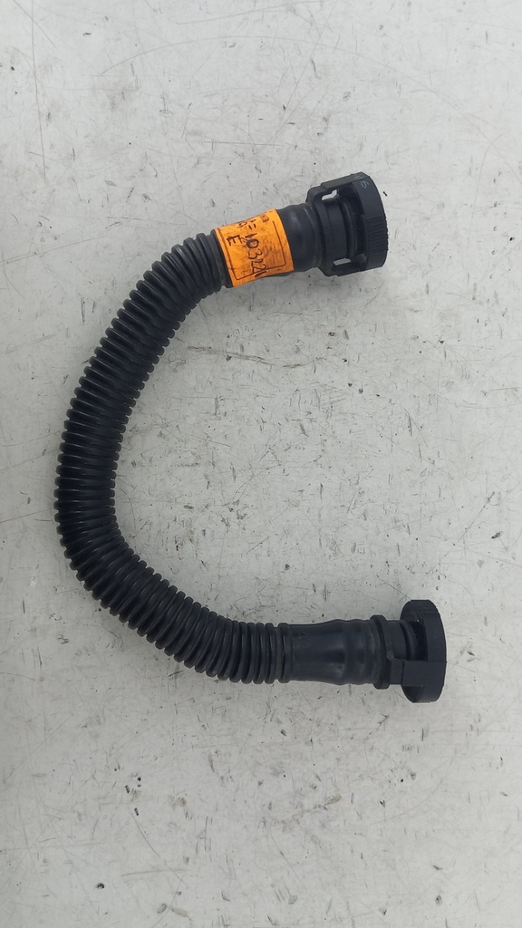 Патрубок картерных газов Volkswagen Passat B6 2.0 TFSI 2005-2010 гг 06F103221E