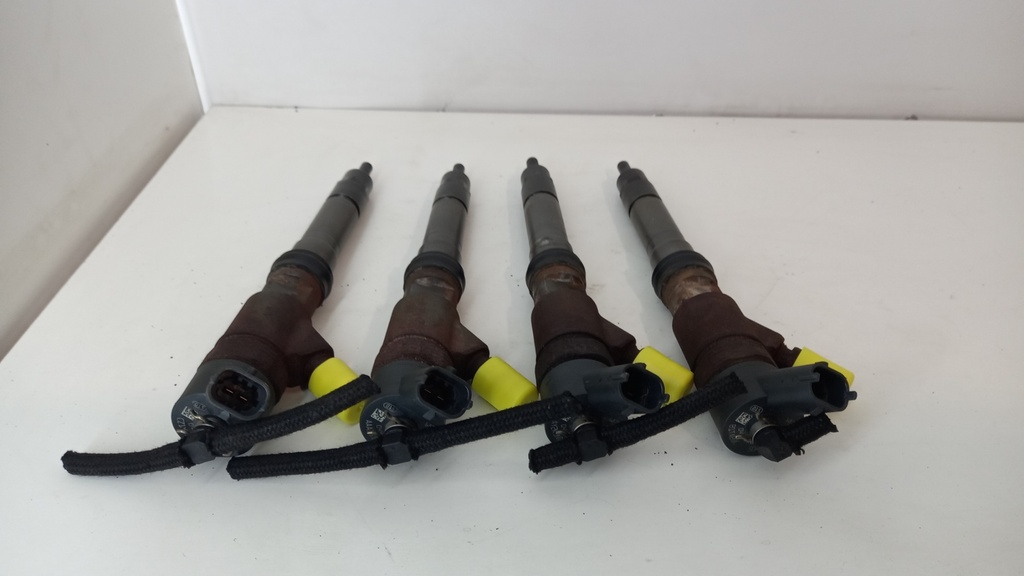 Форсунки Iveco Daily 3.0 JTI 2008 0445110248