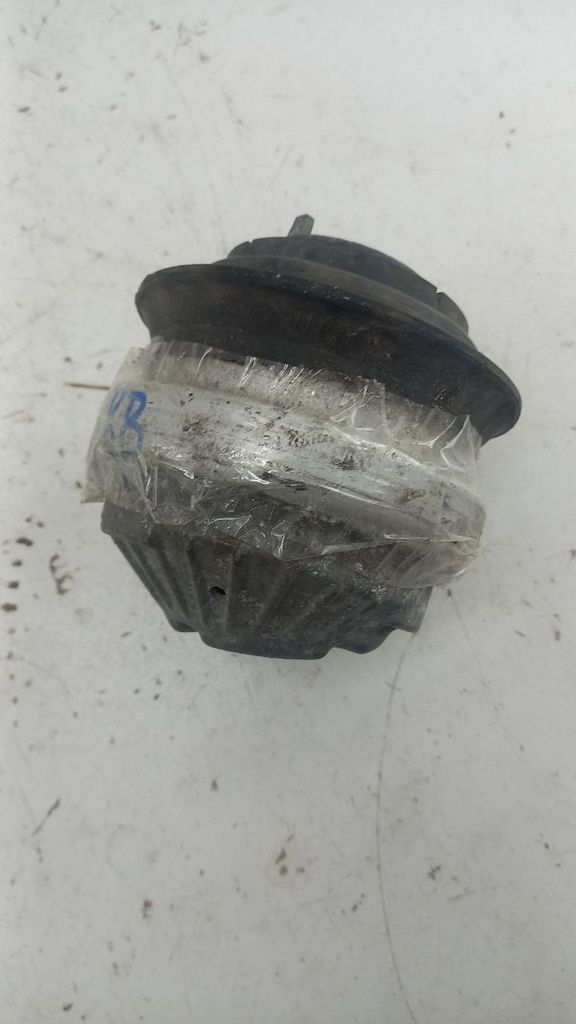 Подушка двигуна ліва Mercedes W211 2009 2302400117
