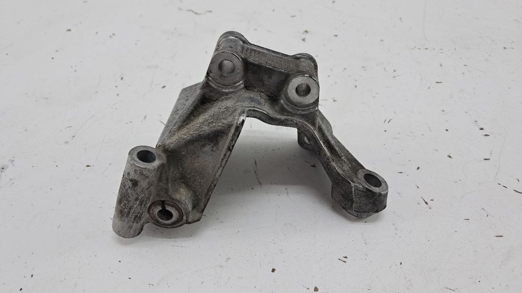 Кронштейн гидроусилителя Audi A6 C6 2.8 3.2 FSI 2005-2011  06E145393B