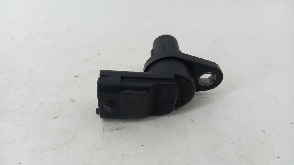 Датчик положення распредвала Hyundai Santa Fe 2.2 CRDI 2008 3930027400