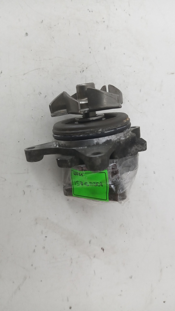 Водяный насос Ford S-Max Mondeo Focus 1.8 2007  1S7G8501