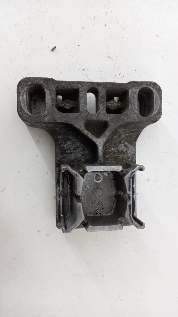 Кронштейн двигателя Peugeot Citroen C4 171720AWC2