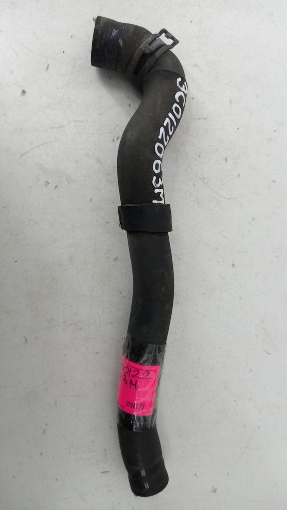 Патрубок радиатора Skoda Octavia A5 2009 гг 3C0122063M