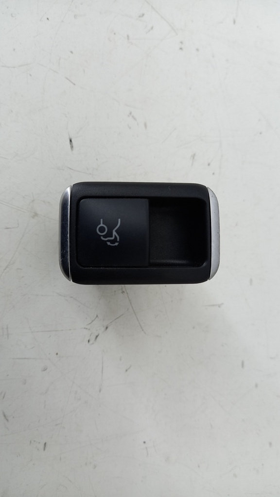 Кнопка відкриття багажника Mercedes CLS C218 2014 A2129056300