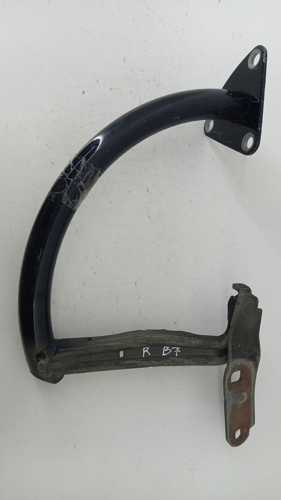 Петля крышки багажника правая Volkswagen Passat B6 2005-2010  3C5827302B