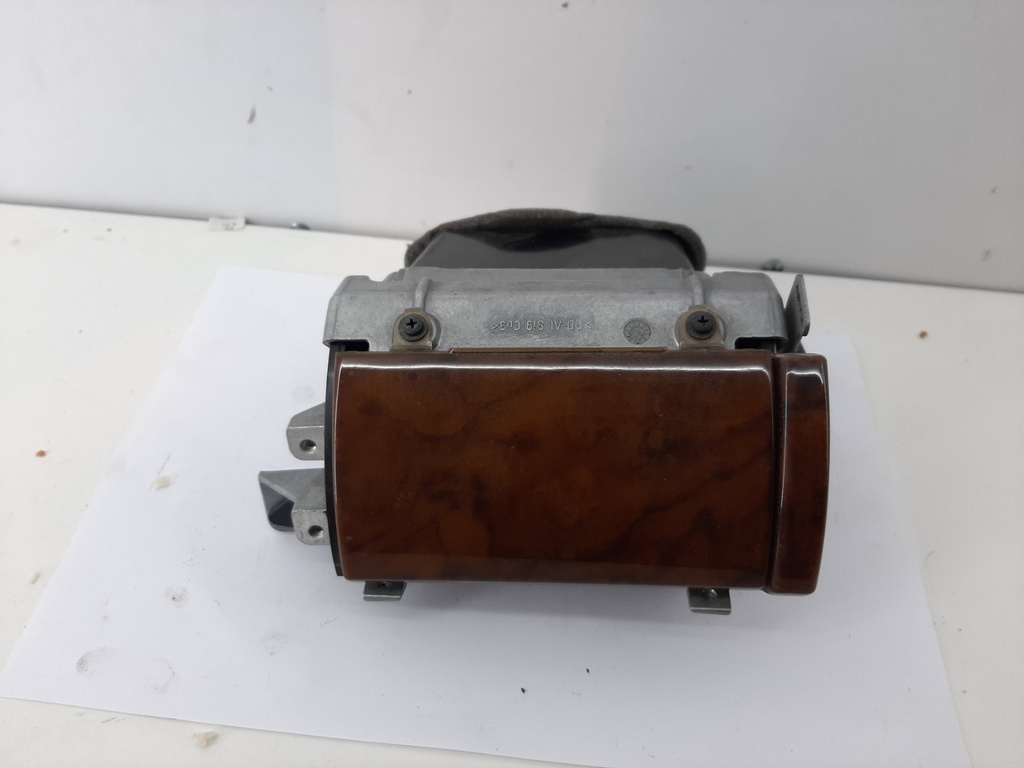 Бічні повітряні грати Volkswagen Phaeton 2012 3D1853204J