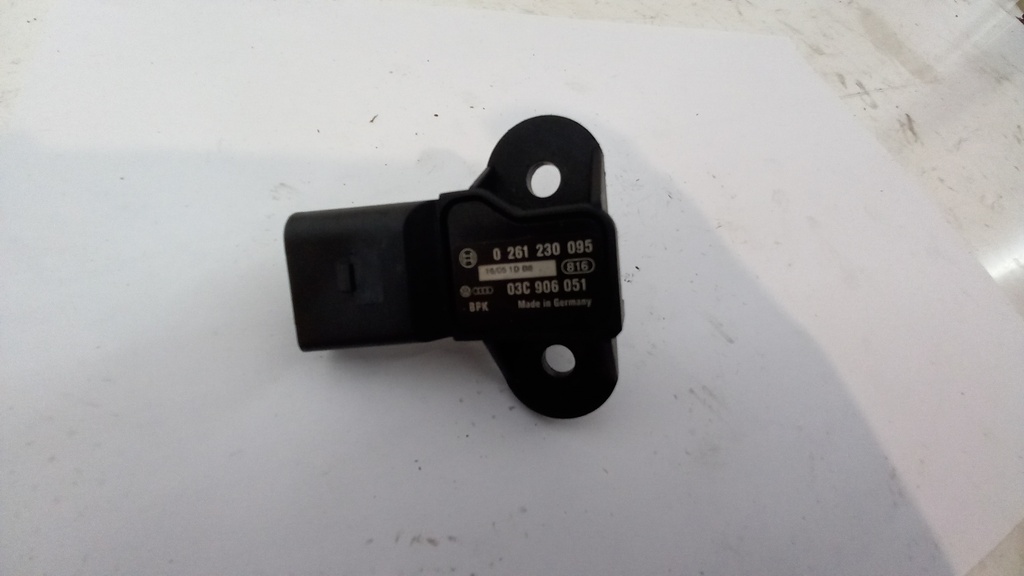 Датчик абсолютного давления Skoda Fabia 2 2007-2013 03C906051