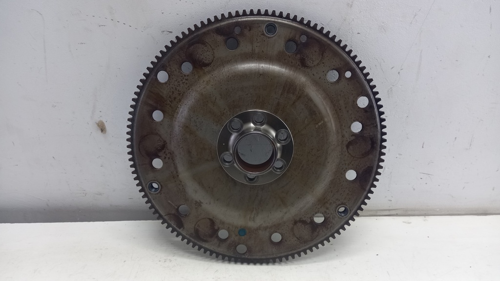 Маховик двигателя Audi A4 B8 2.0 TDI 2007-2015 гг OAW105317M