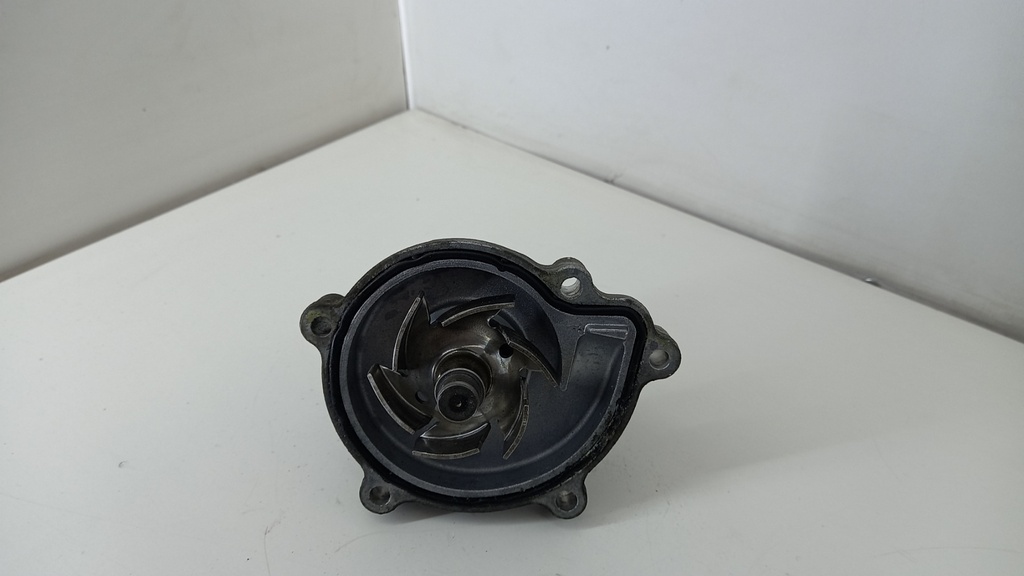 Водяный насос Mercedes W169 1.7 2005-2011  2662010401