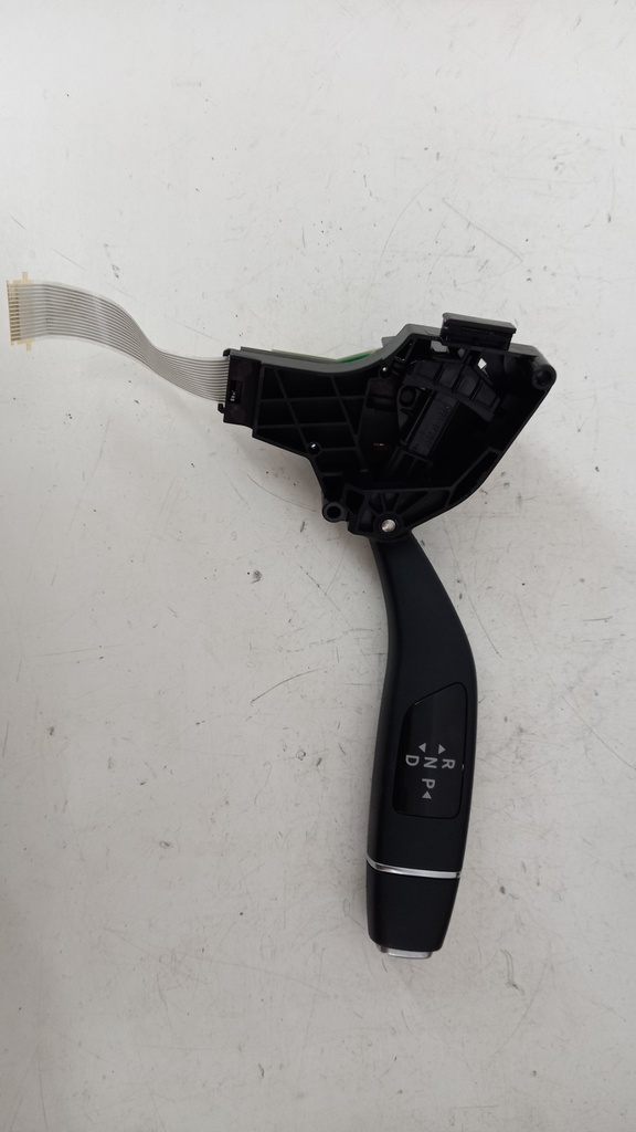 Перемикач поворотів Mercedes W213 W238 2016 30S10100692