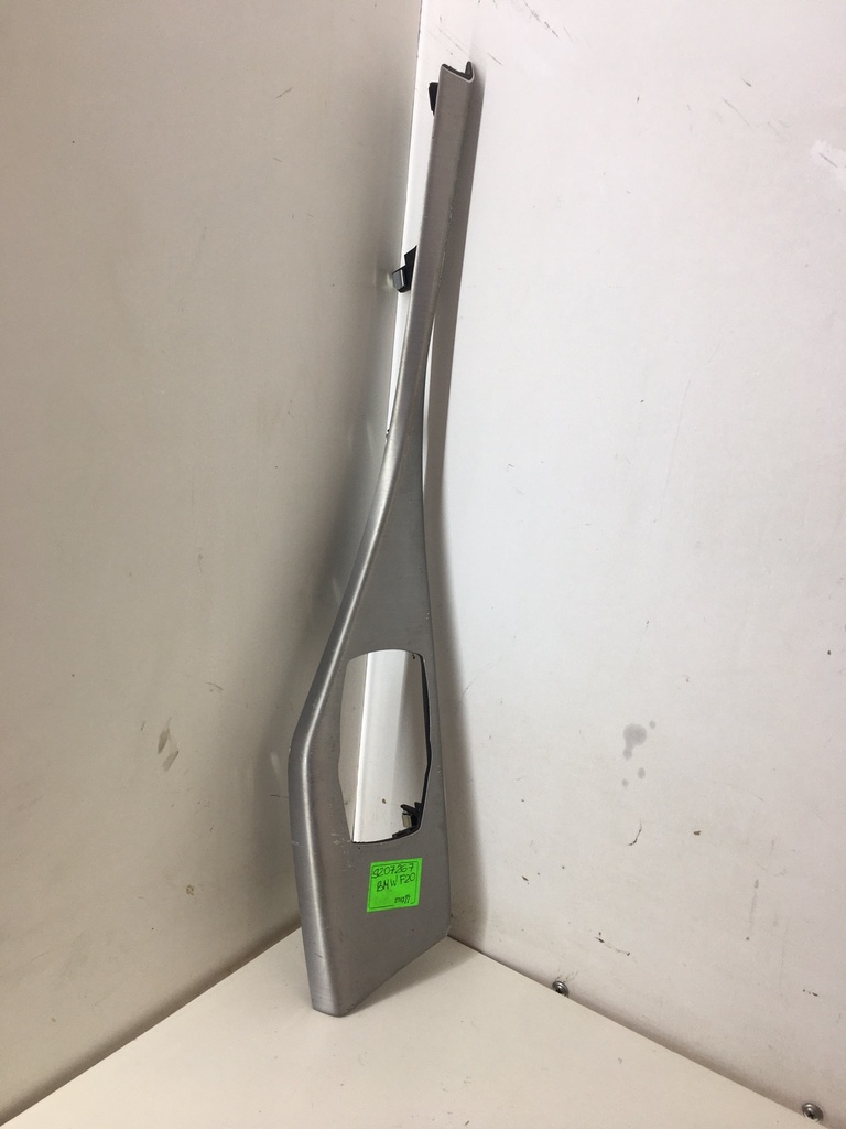 Накладка консоли BMW F20 F21 F22 2015  9207267