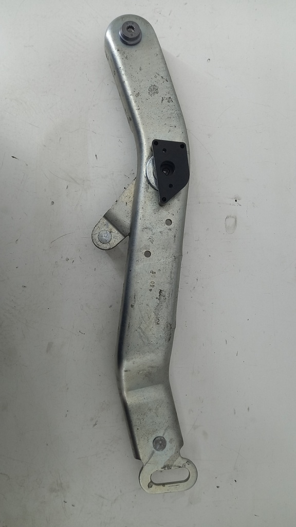 Петля крышки багажника Volkswagen Phaeton 3.0 TDI 2012  3D5827582D