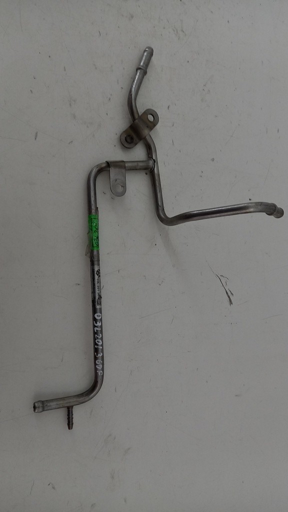 Трубка топливная Audi A3 8P 2.0 TDI  2008 гг 03L201360F