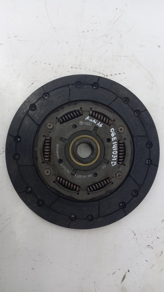 Диск зчеплення Audi A6 2.4 2004-2011 рр 06E141031B