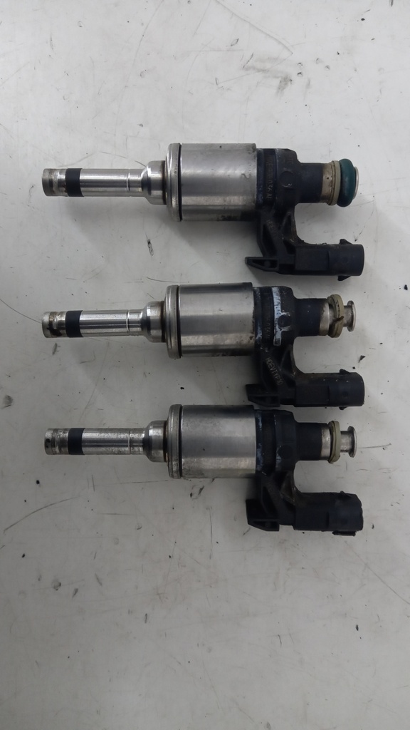 Форсунки Volkswagen T-Rock Golf 7 1.0 TSI 2014 04E906036AE