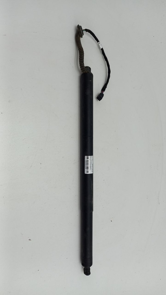 Амортизатор крышки багажника Volkswagen Passat B8 3G9827851B