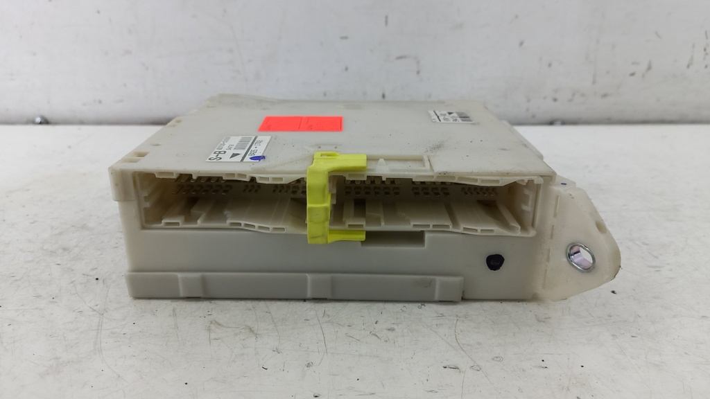 Блок комфорта Toyota Lexus IS-250 2005-2013 8273053050