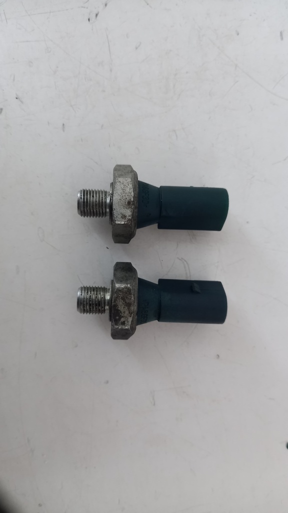 Датчик давления масла Audi A4 B8 2.0 TDI 2008-2015 036919081C