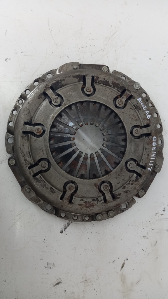Корзина зчеплення Audi A6 2.4 2004-2011 рр 06E141117