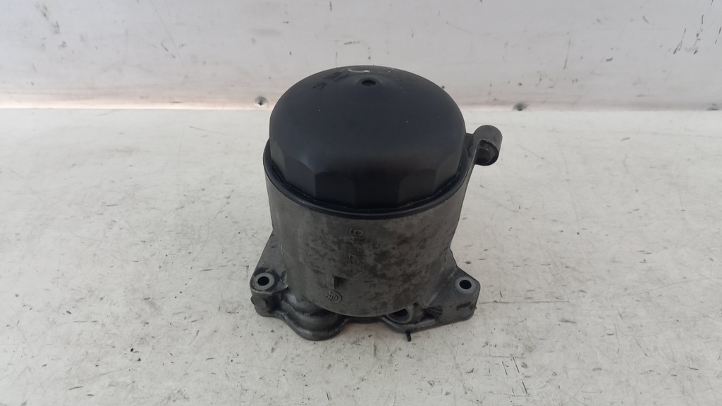 Корпус масляного фильтра BMW 3 E90 E91 2.0 2005-2013 7574115