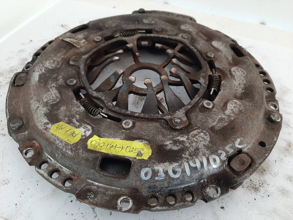 Корзина зчеплення Volkswagen Transporter V 1.9 TDI 2003-2015 рр 03G141025C