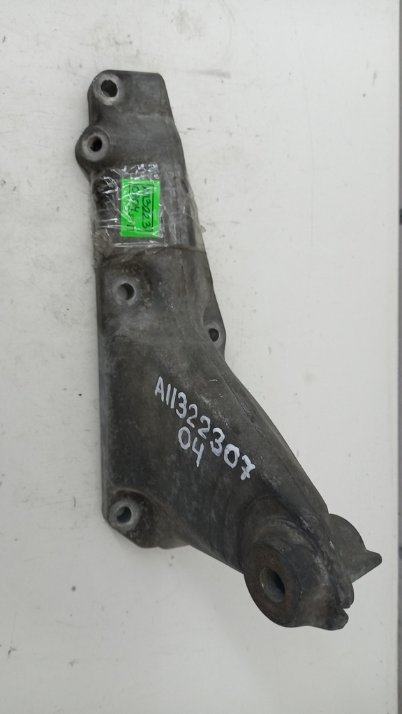 Кронштейн двигателя левый Mercedes W219 2004-2010  A1132230704