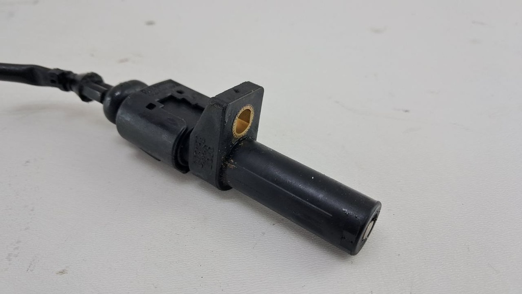 Датчик положення колінвалу Mercedes W203 W212 A0031532828