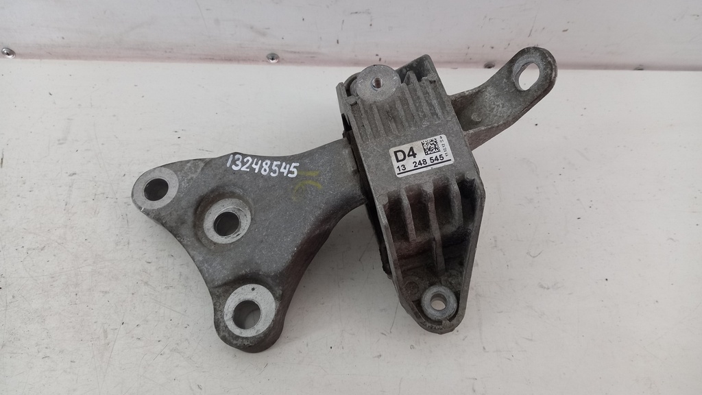 Подушка двигуна ліва Opel Zafira C Astra J 2.0 CDTI 2014 13248545