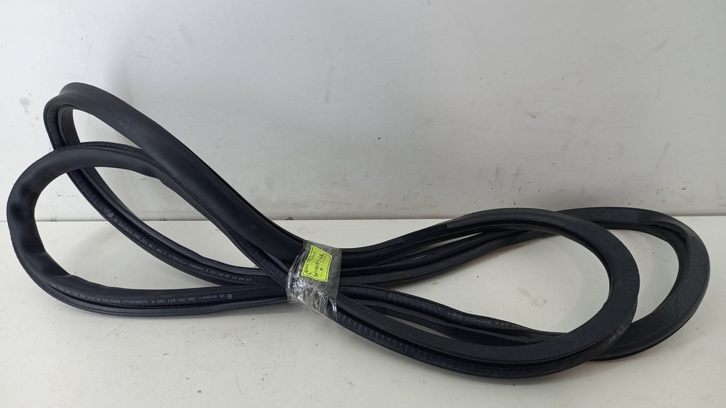 Уплотнитель двери передней левой Volkswagen Phaeton 3.0 TDI 2012  3D4867365M