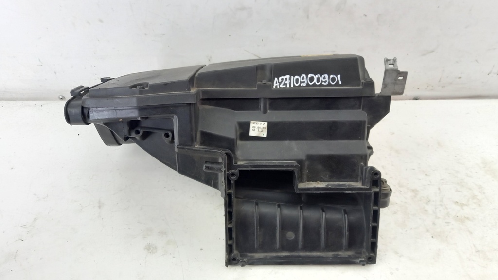Корпус воздушного фильтра Mercedes W211 W203 1.8 CDI 2009 A2710900901
