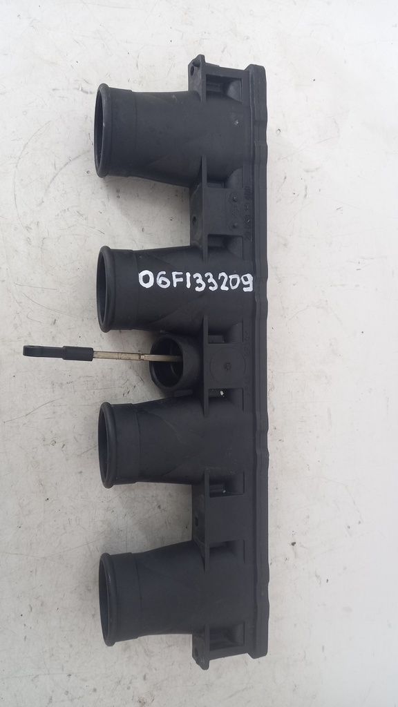 Коллектор Audi A3 8P Volkswagen Golf 5 2.0 FSI 06F133209