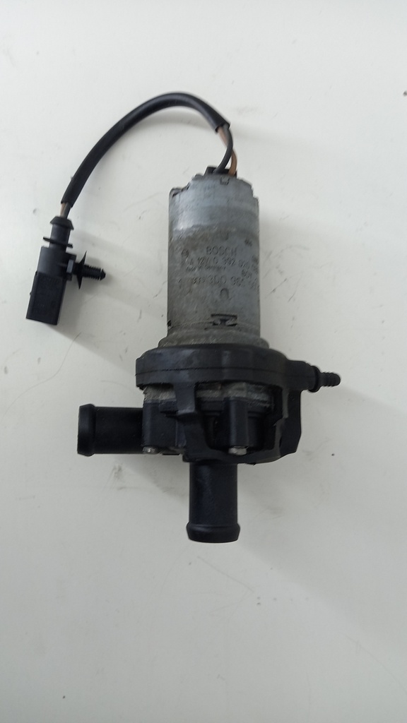 Водяний насос Volkswagen Phaeton 3.0 TDI 2012 рр. 3D0965561E