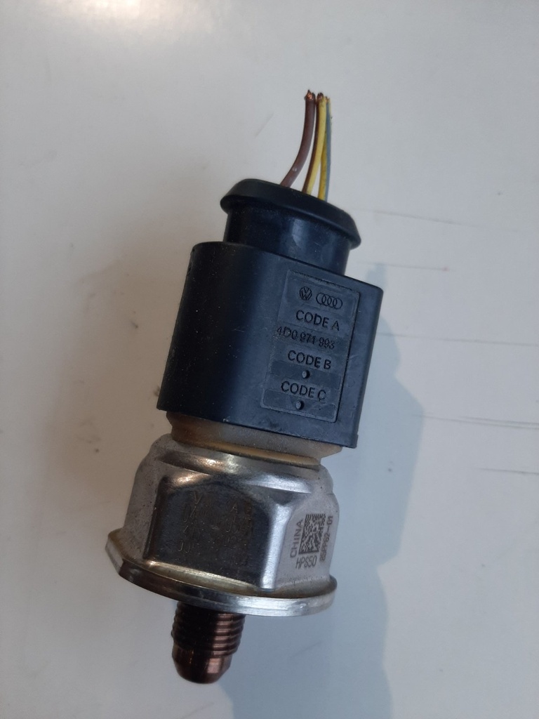 Датчик давления топлива Audi A3 8V 1.0 TSI 2010 04C906054B