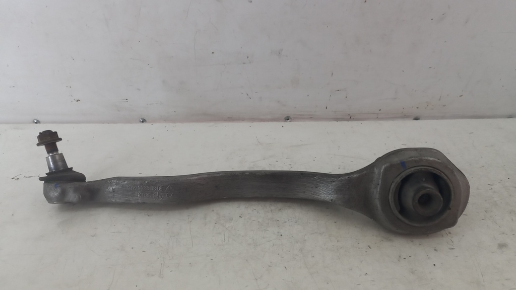 Рычаг передний правый Mercedes W221 2005-2013 гг A2213331805