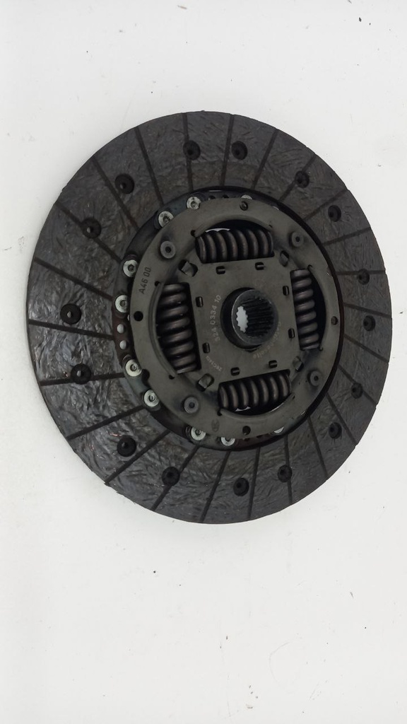 Диск сцепления Audi A4 B7 2.0 TFSI 2004-2007  06D141031