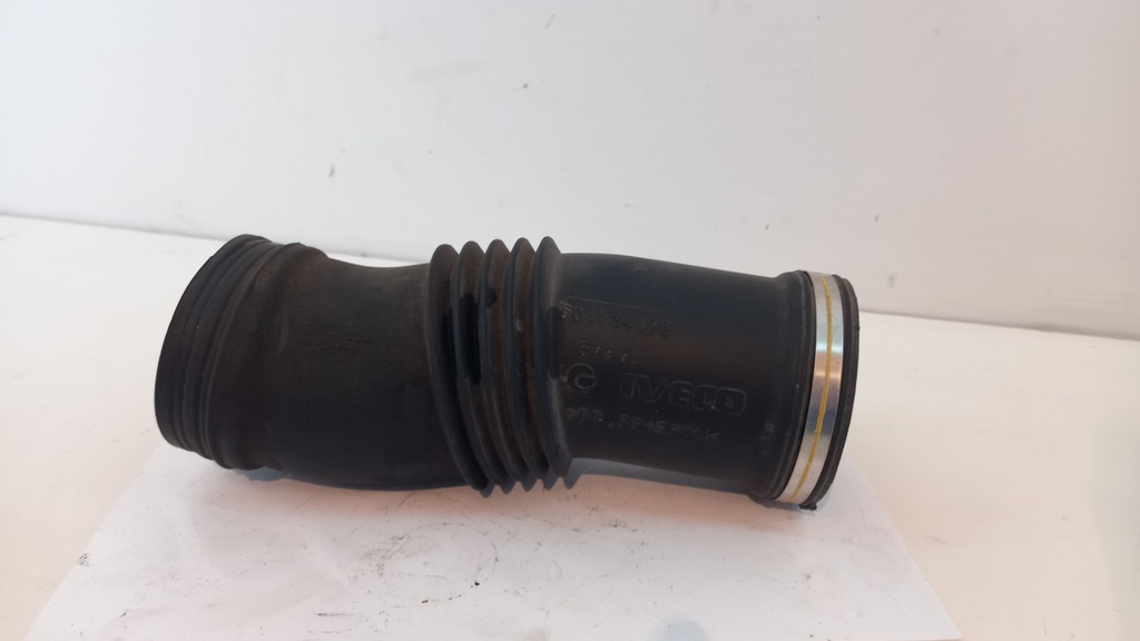 Патрубок воздушного фильтра Iveco Daily 3.0TDI 2006-2011 гг 504134675