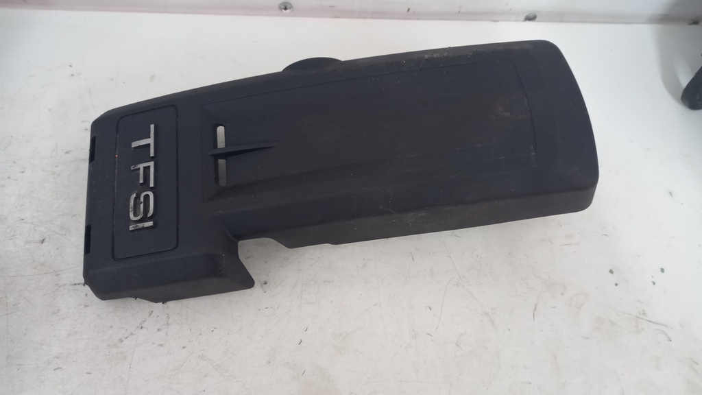Крышка защита двигателя Audi A1 A3 8P 1.2 TFSI 03F103935A