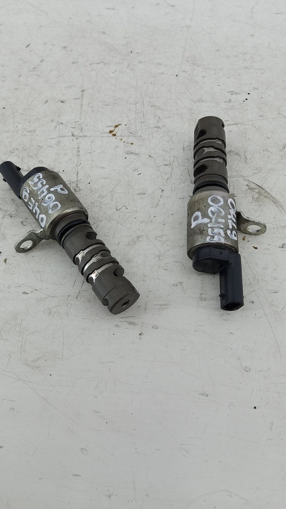 Клапан фаз газораспределения Volkswagen Golf 1.4 TSI 2014  04E906455D