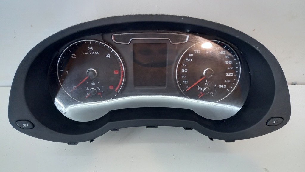 Панель приладів Audi Q3 8U 2.0I 2010-2018 8U0920940M