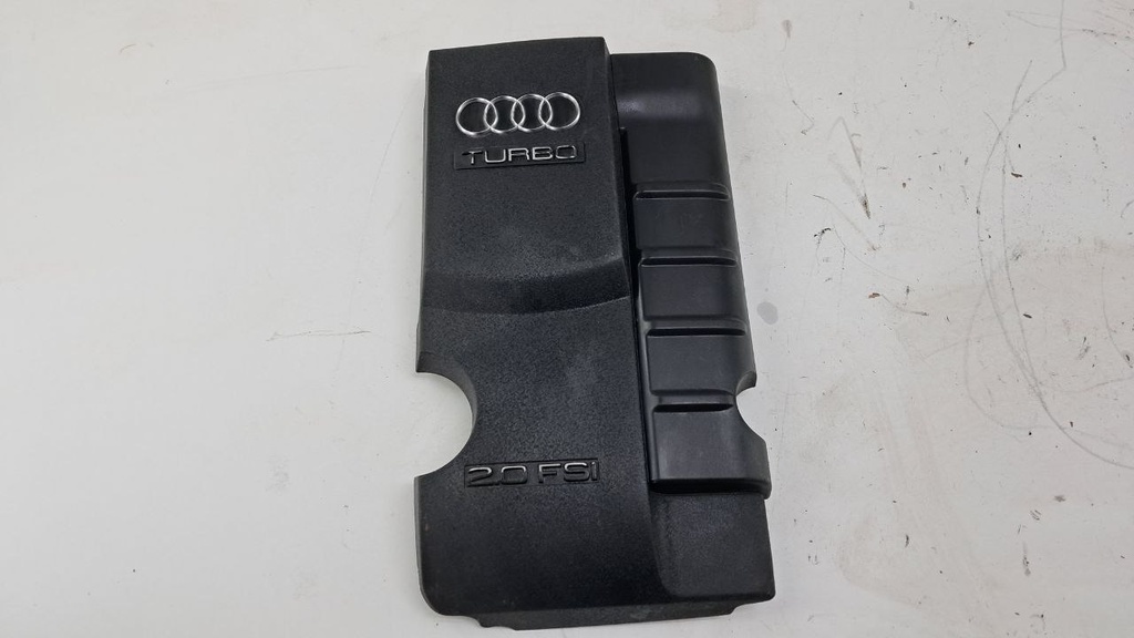 Кришка захист двигуна Audi A4 B7 2.0 TFSI 2007 06D103925A