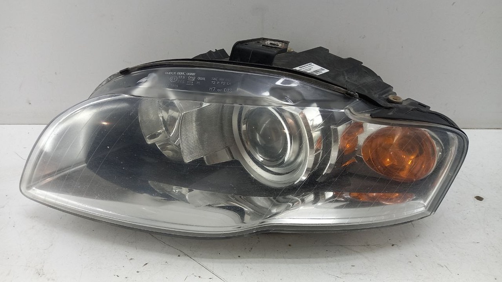 Фара левая Audi A4 B7 bi-xenon 2004-2007 8E0941003BP