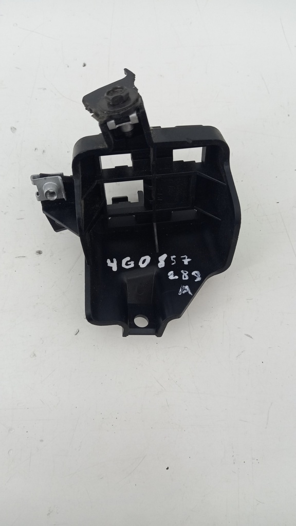 Кронштейн Audi A6 C7 2014  4G0857289A