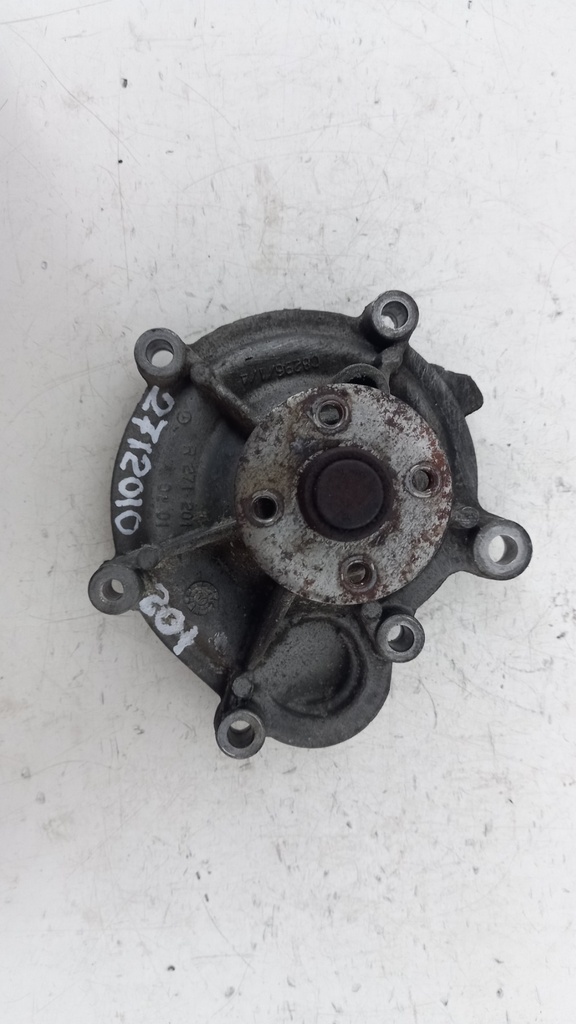 Водяний насос Mercedes W203 W211 1.8 CDI 2008 рр. A2712010201