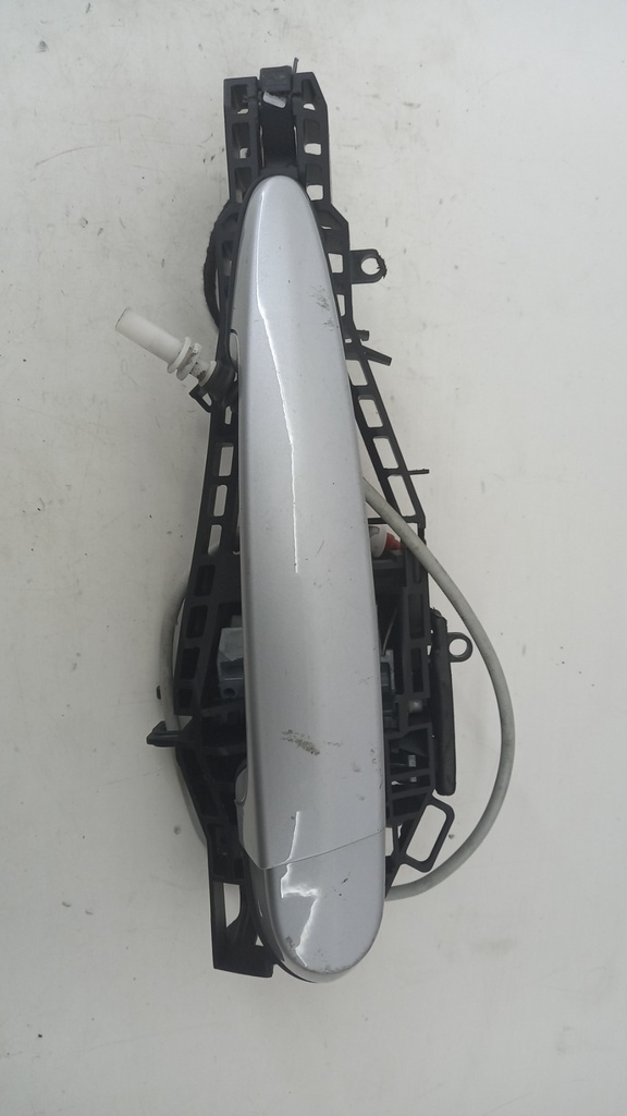 Ручка дверей передня права BMW 1 F20 F21 2011-2019 7297750