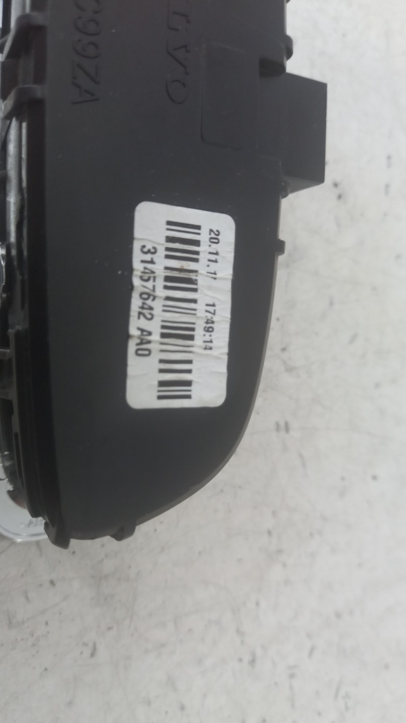 Плафон салонний (кнопки) Volvo S90 2017 31457642