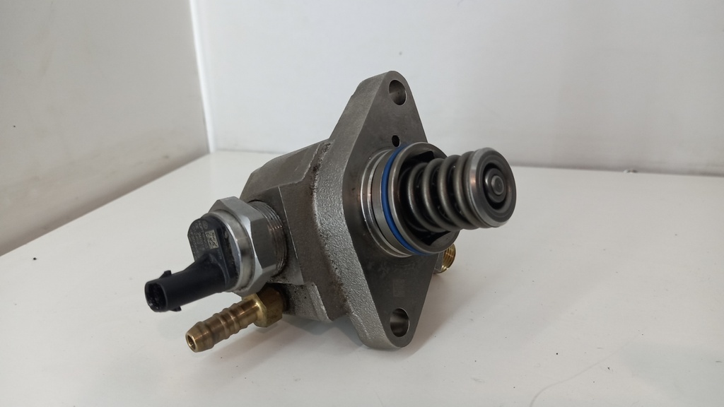 ТНВД Skoda Fabia 1.0 TSI 2012 04E127026BH