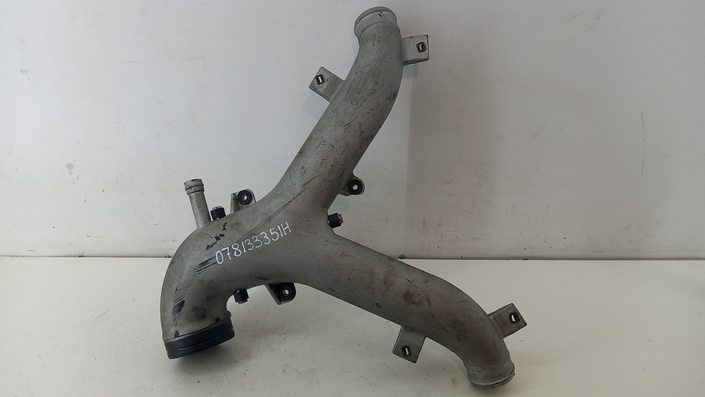 Патрубок повітрозабірника Audi A6 C5 2.7 b 2005 рр 078133351H