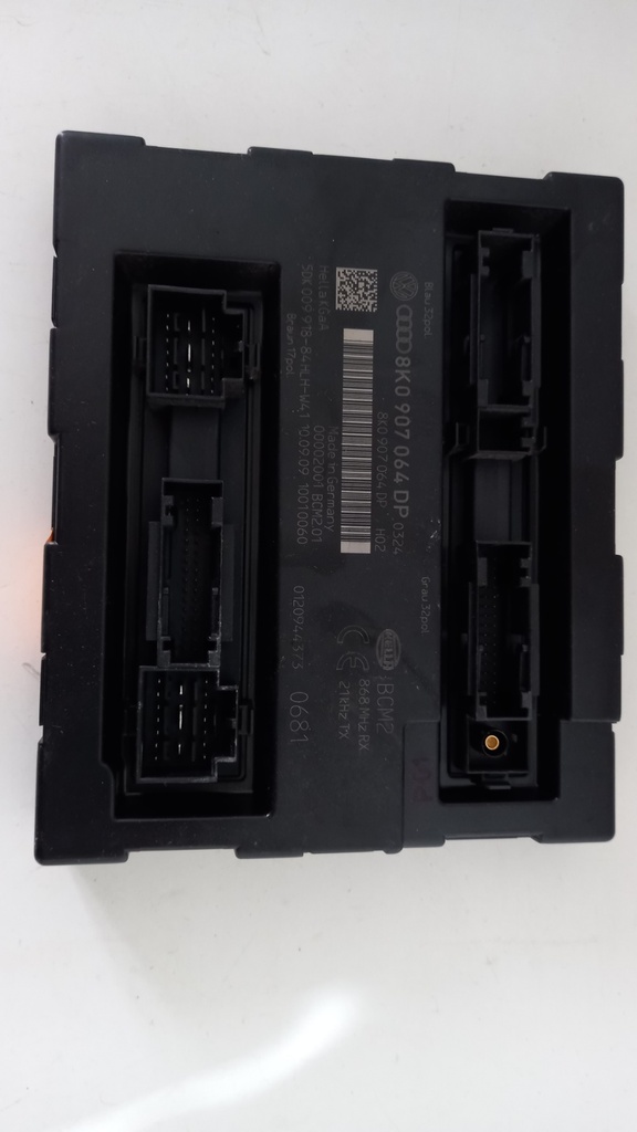 Блок комфорта Audi A4 B8 2.7 TDI 2007-2015 8K0907064DP
